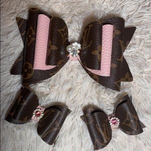 Leather bows sets of 3
